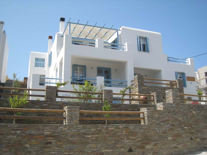 accommodation in andros